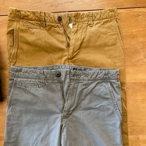 Men’s GAP pants (2 pairs)